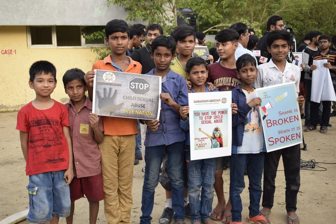 7059d9_b46f45359c2a490ca89b6006265faebf_mv2_d_6000_4000_s_4_2